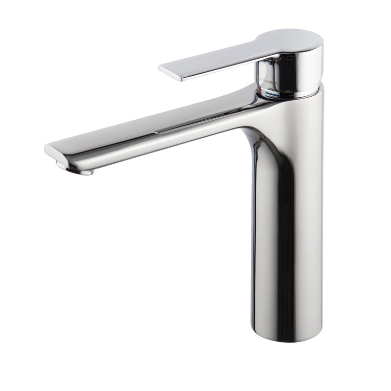 Wasserhahn hoch